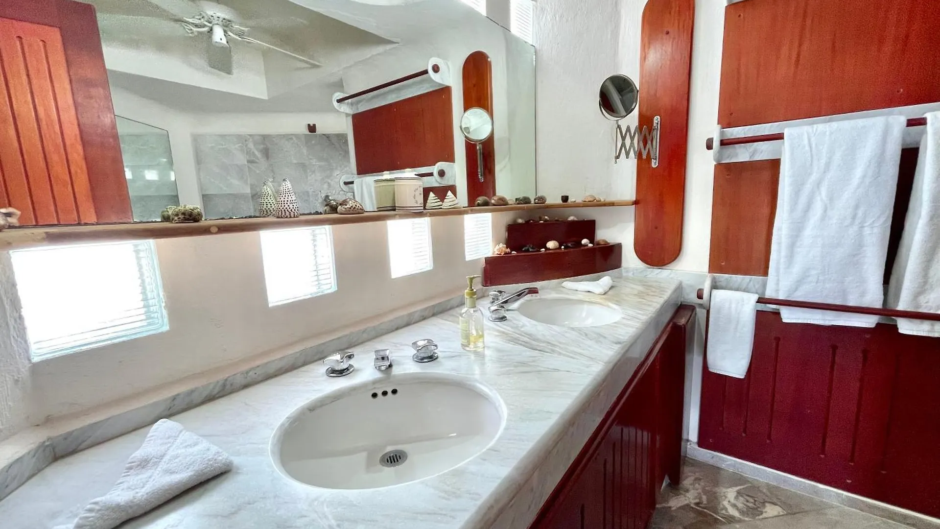 6Br Spacious Waterfront Villa With Private Pool By Solmar Rentals Cancun