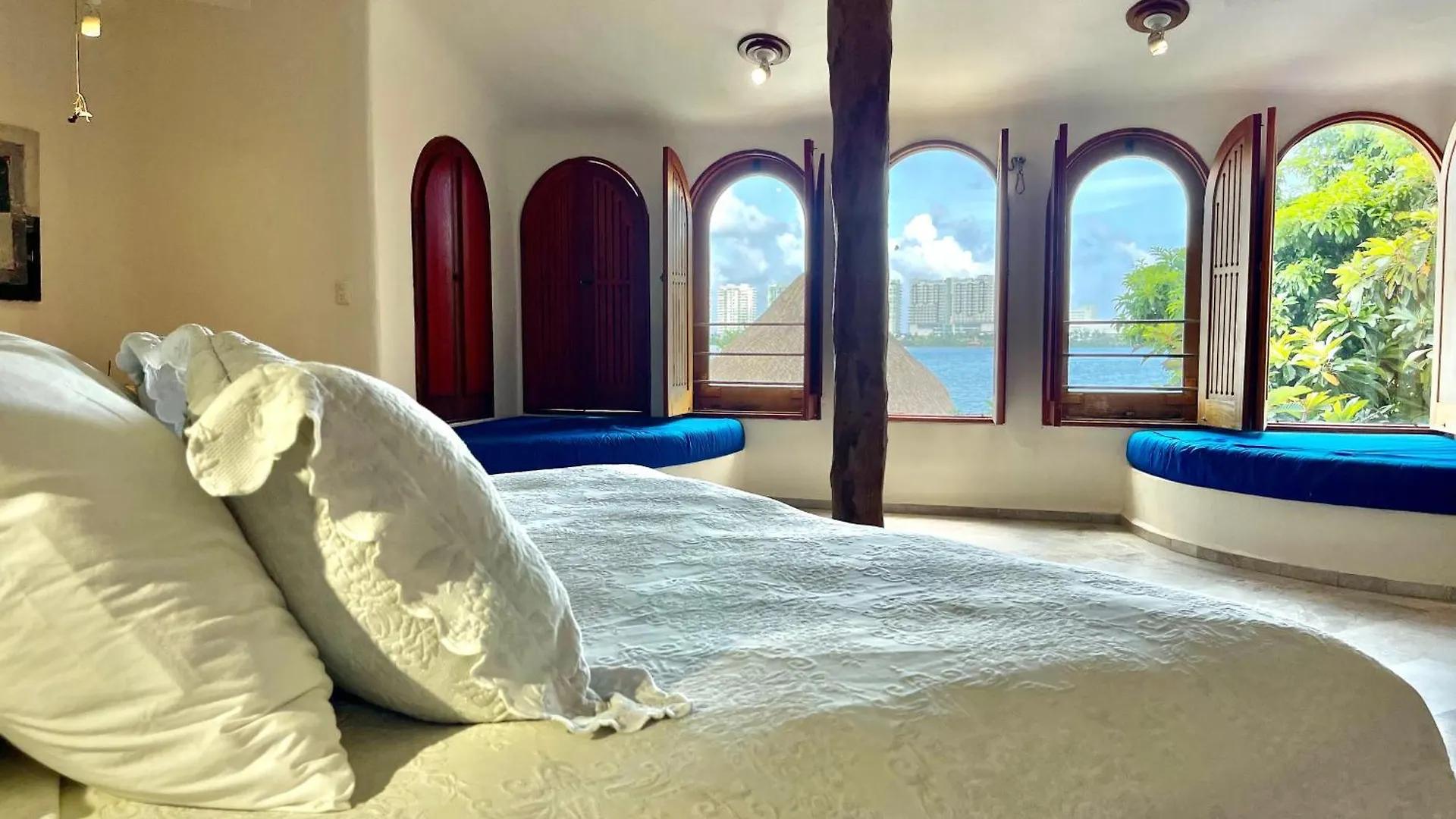 6Br Spacious Waterfront Villa With Private Pool By Solmar Rentals Cancun