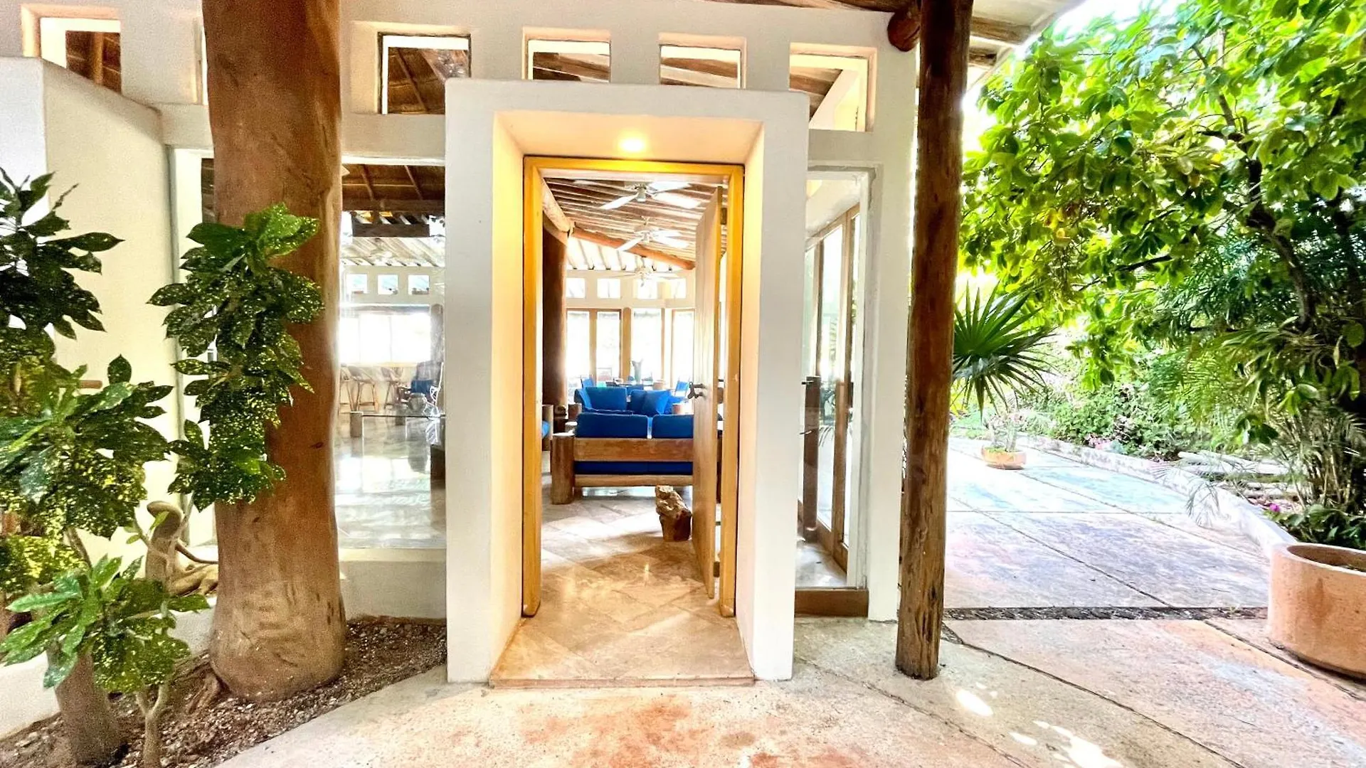 6Br Spacious Waterfront Villa With Private Pool By Solmar Rentals Cancun